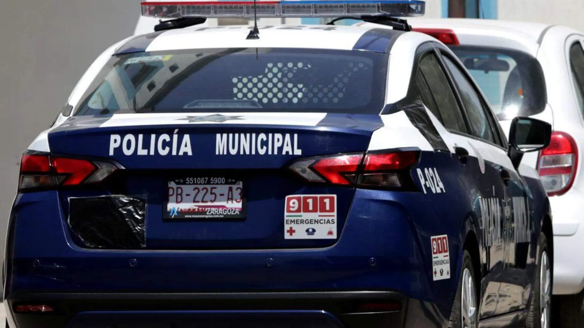 patrulla municipa acude a reporte de robo en Puebla 